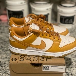 Womens Nike dunks low Next nature